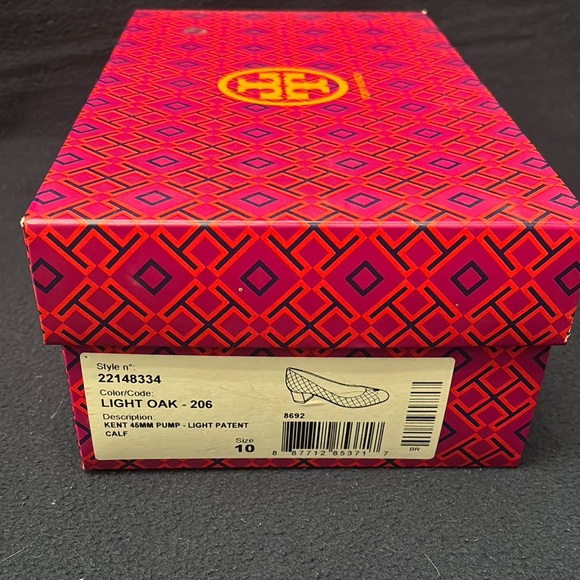 Tory Burch Cream Quilted Women's Shoes - Picture 7 of 8